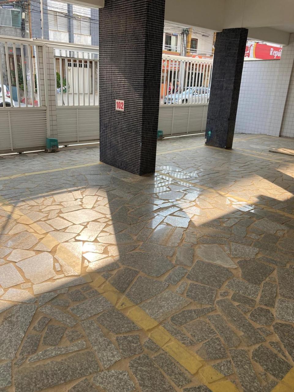 Apartamento Na Praia Do Morro グアラパリー エクステリア 写真