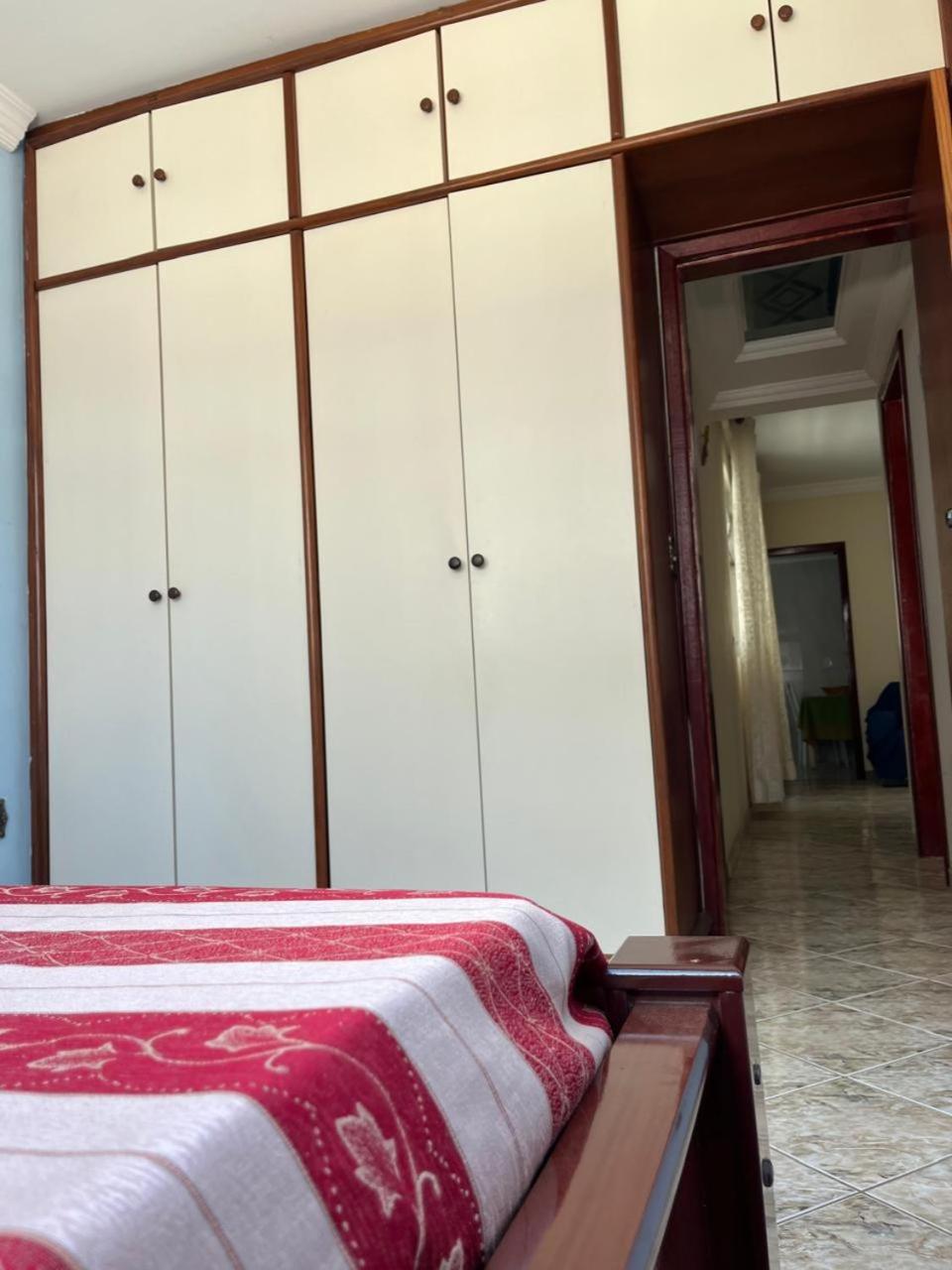 Apartamento Na Praia Do Morro グアラパリー エクステリア 写真